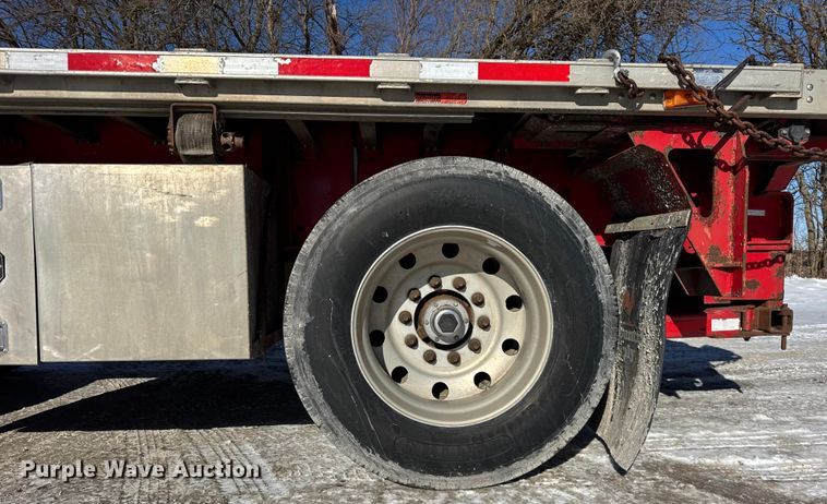 image for item EF2329 2006 Transcraft Eagle II flatbed trailer