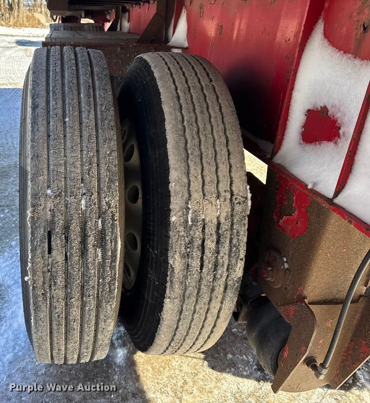 image for item EF2329 2006 Transcraft Eagle II flatbed trailer