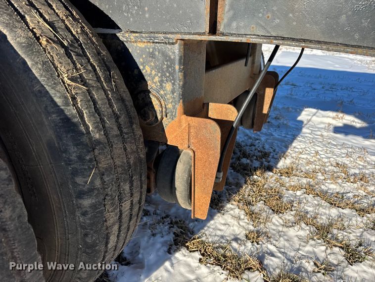 image for item EF2330 1997 Transcraft Eagle W2 flatbed trailer