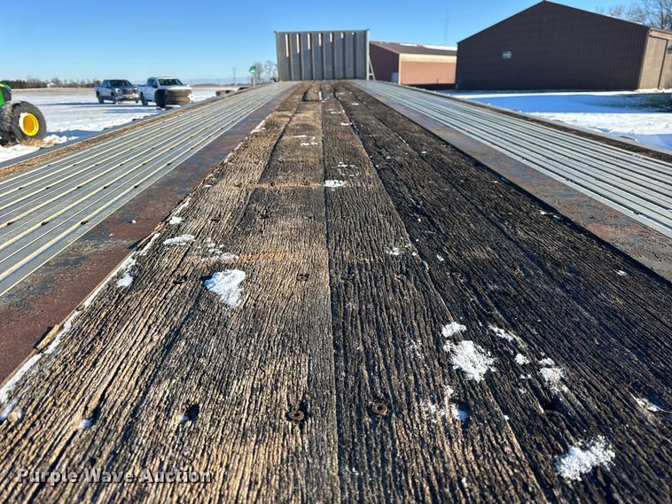 image for item EF2330 1997 Transcraft Eagle W2 flatbed trailer