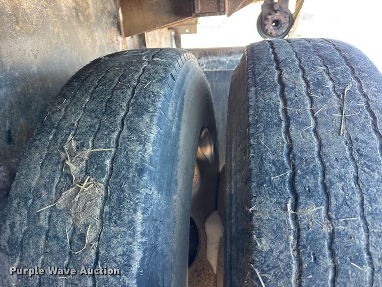 image for item EF2330 1997 Transcraft Eagle W2 flatbed trailer