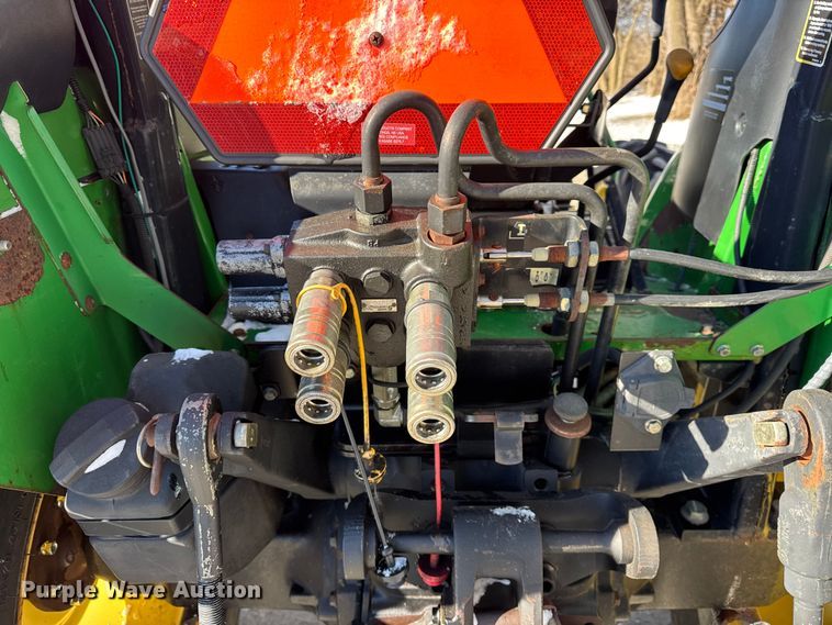 image for item EF2331 John Deere 5420 MFWD tractor