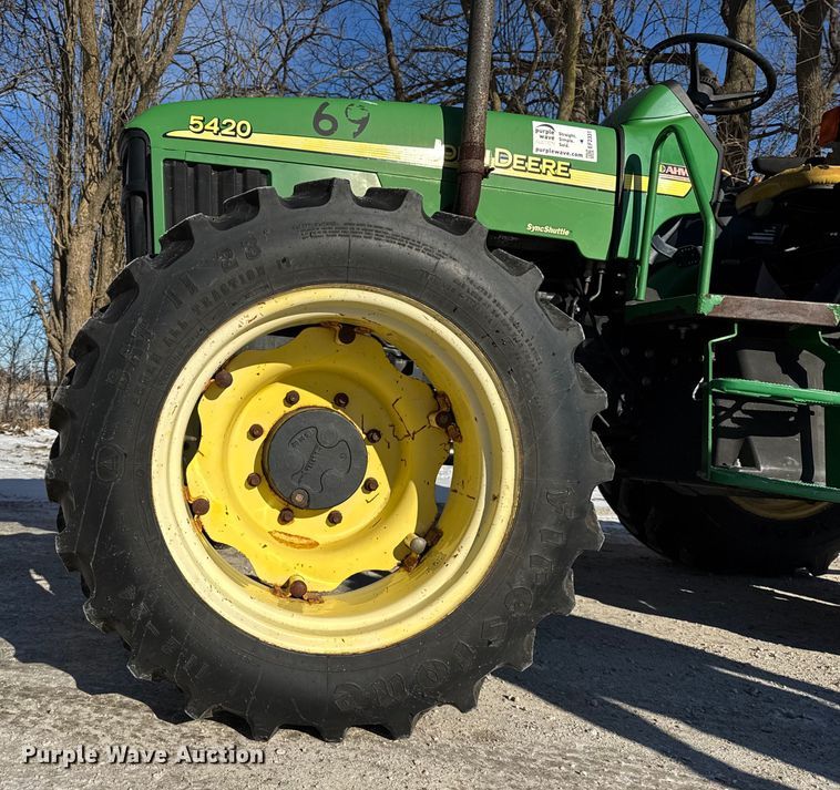image for item EF2331 John Deere 5420 MFWD tractor