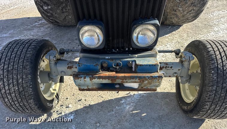 image for item EF2332 Ford New Holland 3930 tractor