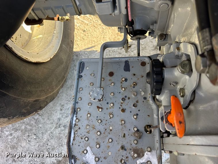 image for item EF2332 Ford New Holland 3930 tractor