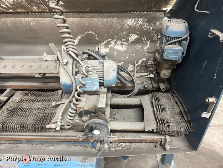 image for item EF2344 Land Pride GR3000 reel and bed knife sharpener