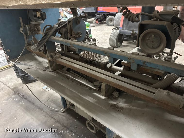 image for item EF2344 Land Pride GR3000 reel and bed knife sharpener