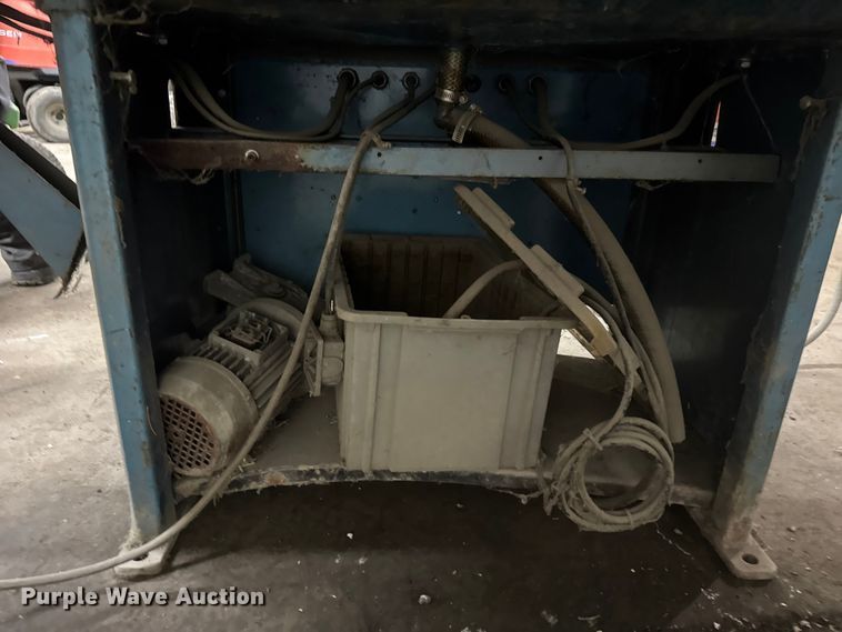 image for item EF2344 Land Pride GR3000 reel and bed knife sharpener