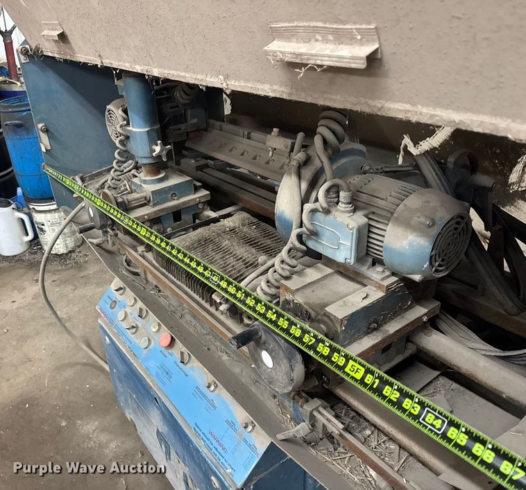 image for item EF2344 Land Pride GR3000 reel and bed knife sharpener