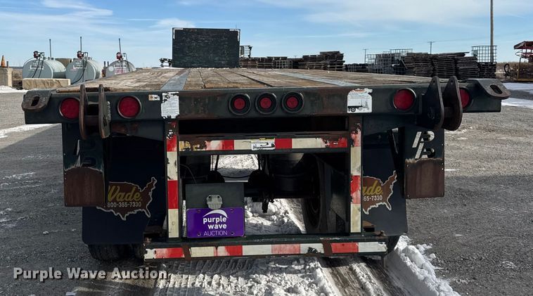 image for item EF2351 2006 Wade flatbed trailer