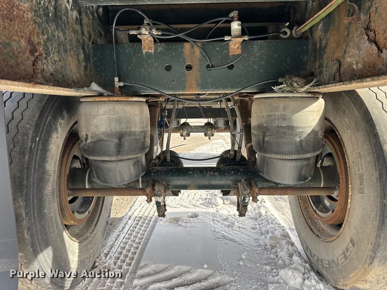 image for item EF2351 2006 Wade flatbed trailer