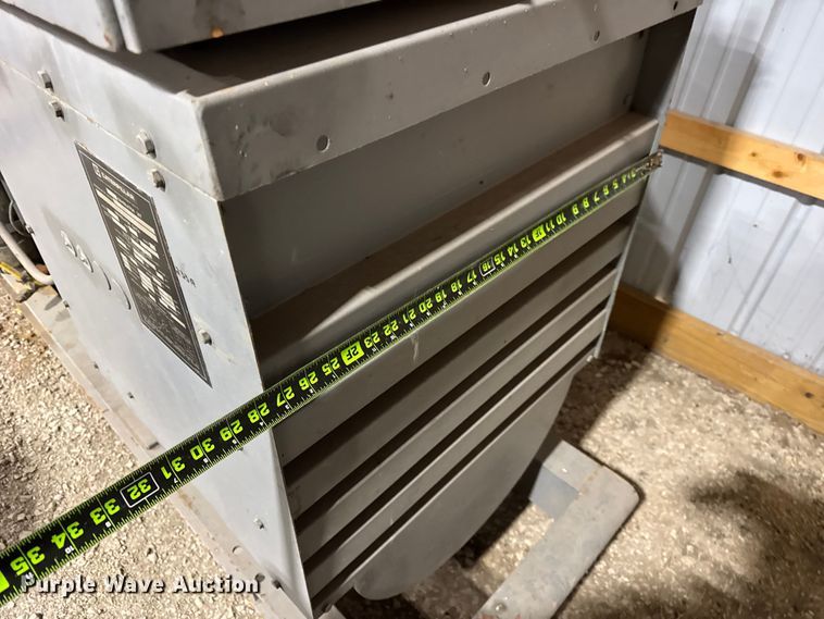 image for item EF2352 Caterpillar 3306 generator