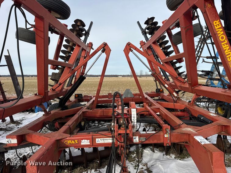 image for item EF2353 Sunflower 433-32 tandem disk