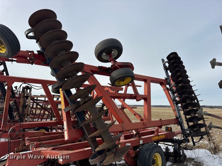 image for item EF2353 Sunflower 433-32 tandem disk