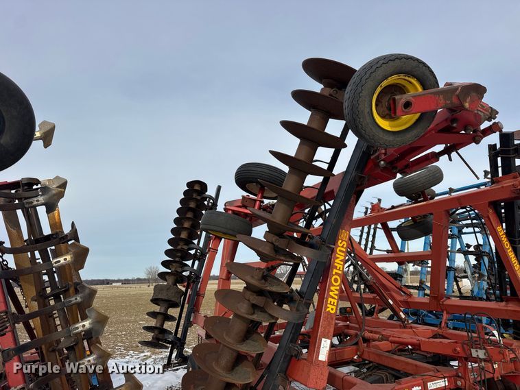 image for item EF2353 Sunflower 433-32 tandem disk