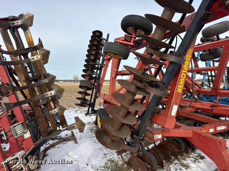 image for item EF2353 Sunflower 433-32 tandem disk