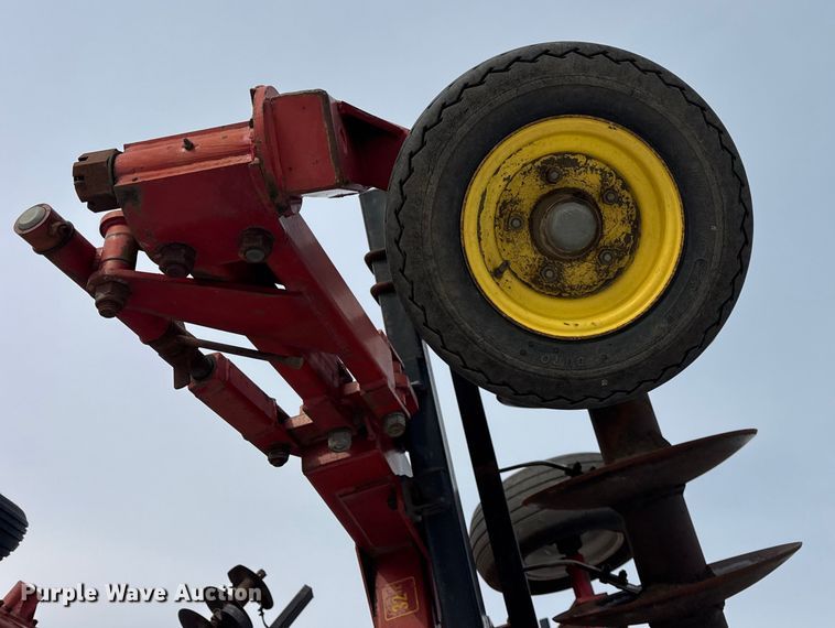 image for item EF2353 Sunflower 433-32 tandem disk