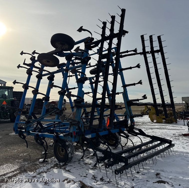 image for item EF2354 DMI Tiger Mate field cultivator