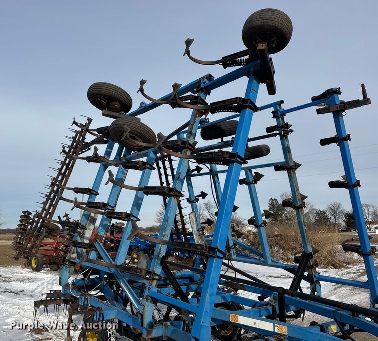 image for item EF2354 DMI Tiger Mate field cultivator