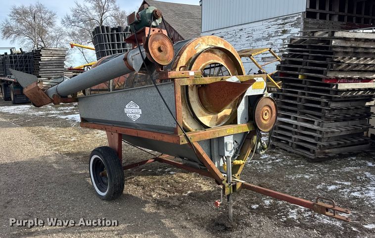 image for item EF2356 DMC 44 Hi Cap grain cleaner