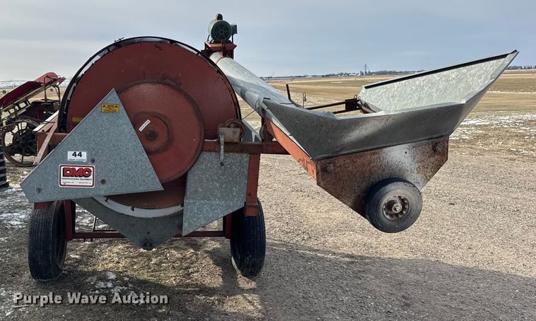 image for item EF2356 DMC 44 Hi Cap grain cleaner