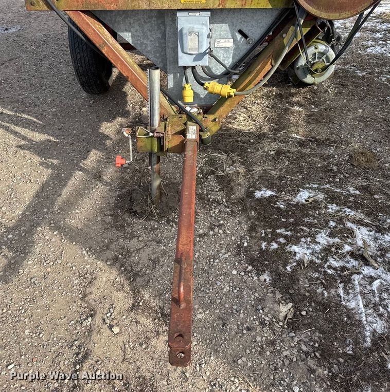 image for item EF2356 DMC 44 Hi Cap grain cleaner