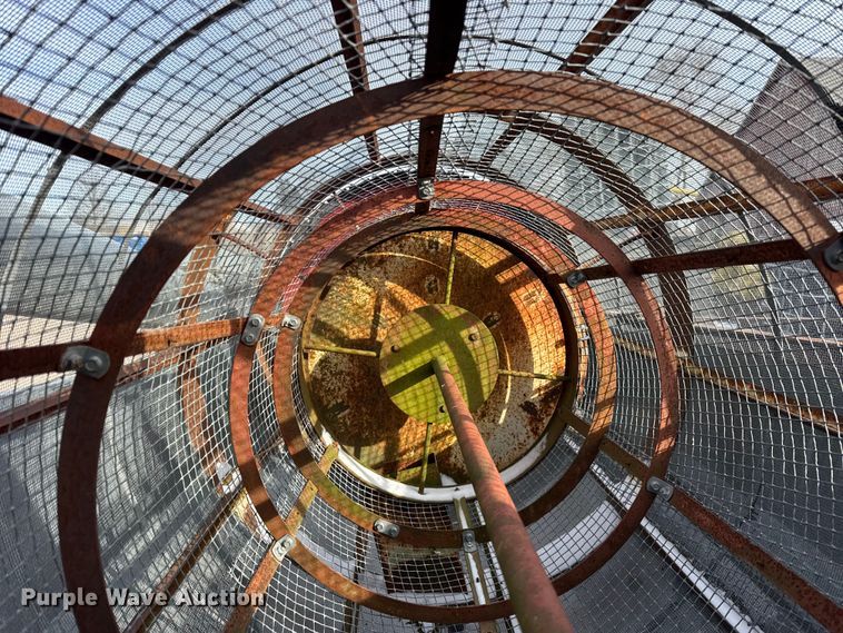 image for item EF2356 DMC 44 Hi Cap grain cleaner