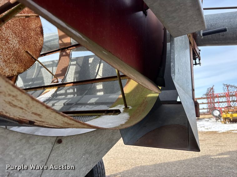 image for item EF2356 DMC 44 Hi Cap grain cleaner