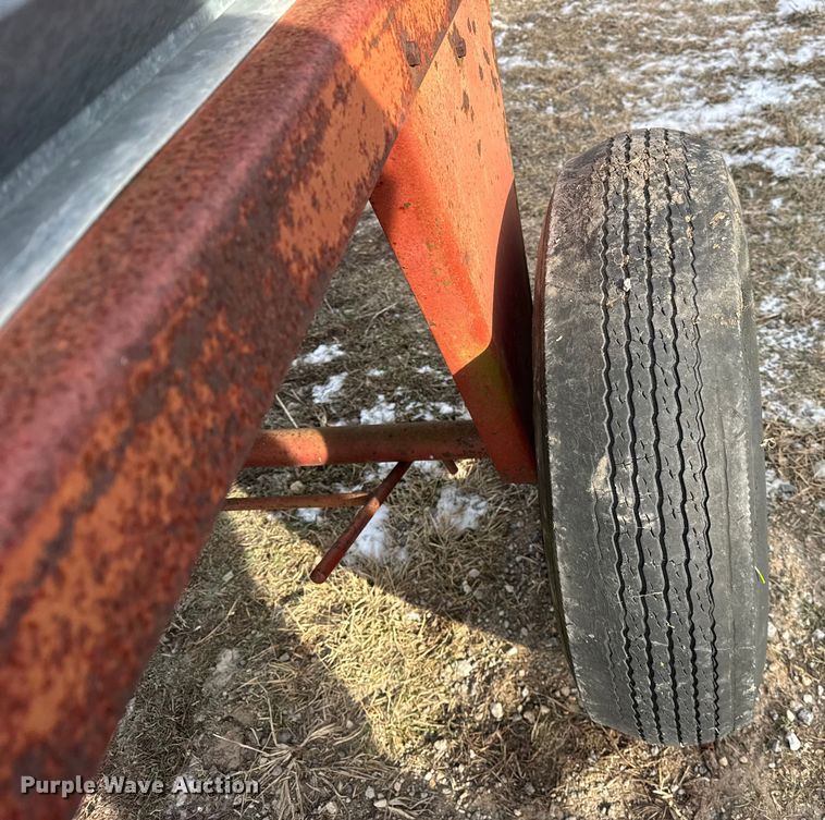 image for item EF2356 DMC 44 Hi Cap grain cleaner