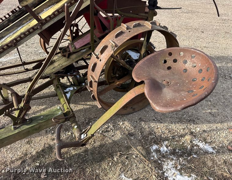 image for item EF2357 International harvester corn binder