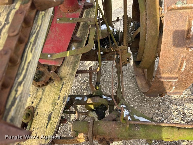 image for item EF2357 International harvester corn binder