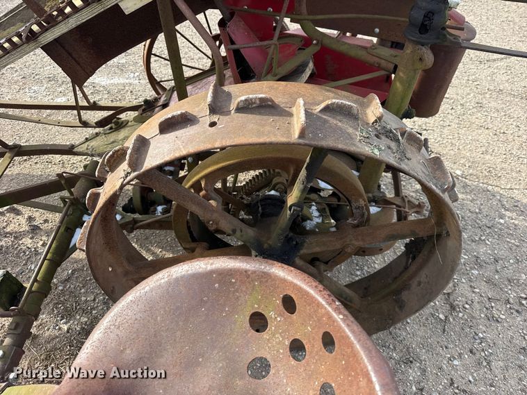 image for item EF2357 International harvester corn binder