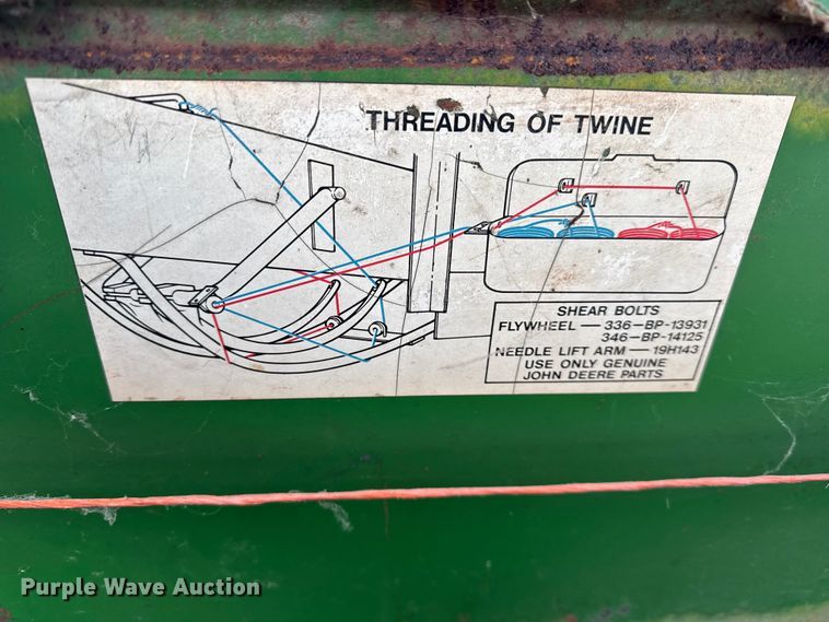image for item EF2358 John Deere 336 small square baler