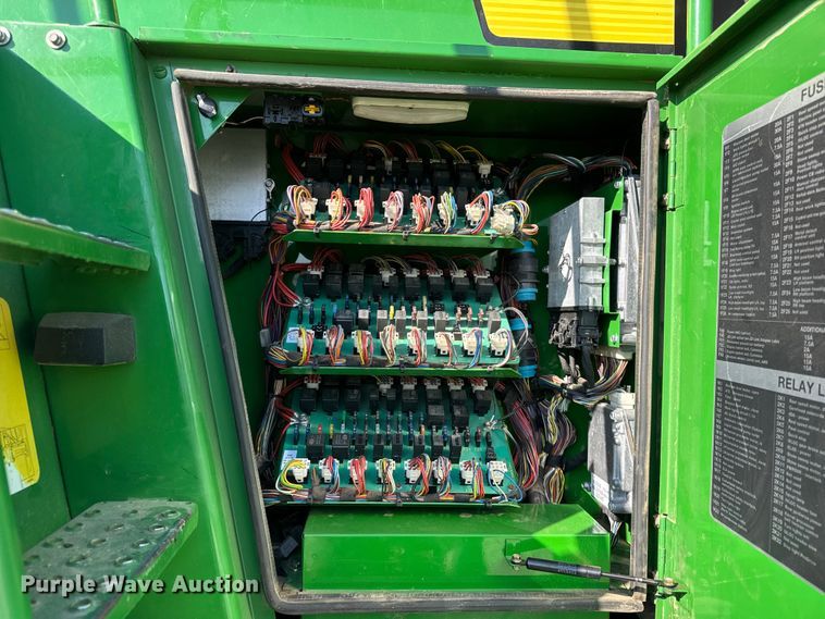 image for item EF2418 2012 John Deere 7550 forage harvester