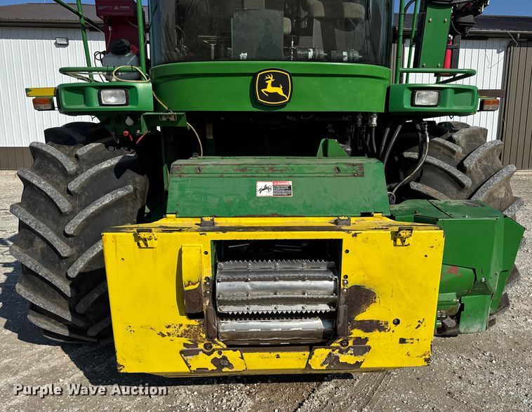 image for item EF2418 2012 John Deere 7550 forage harvester