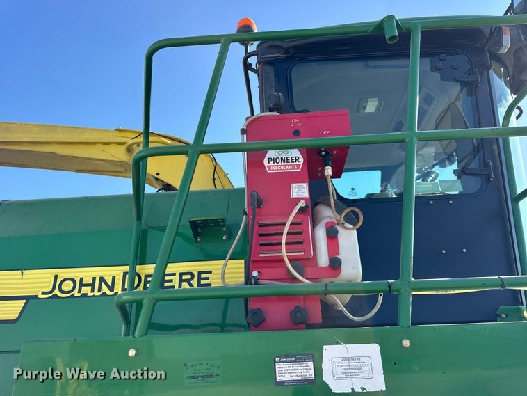 image for item EF2418 2012 John Deere 7550 forage harvester