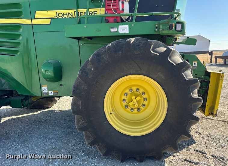 image for item EF2418 2012 John Deere 7550 forage harvester