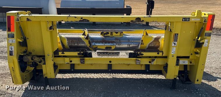 image for item EF2419 2012 John Deere 630C forage harvester pickup head