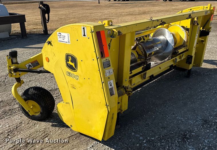 image for item EF2419 2012 John Deere 630C forage harvester pickup head