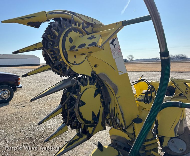 image for item EF2420 2013 John Deere 698 rotary forage head