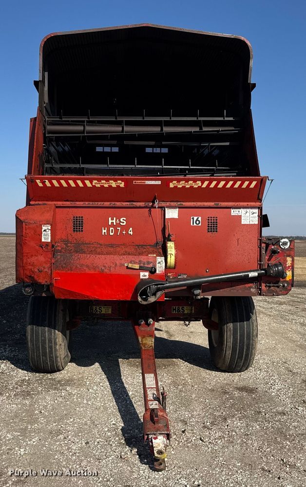 image for item EF2421 H&S HD7+4 silage wagon