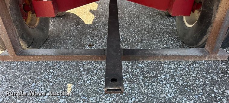 image for item EF2421 H&S HD7+4 silage wagon