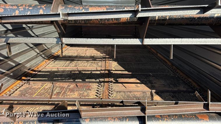 image for item EF2421 H&S HD7+4 silage wagon