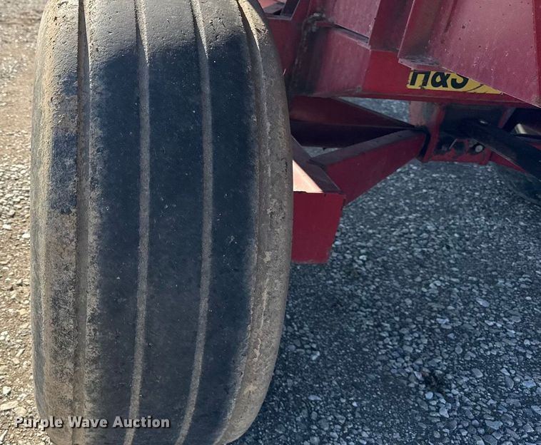 image for item EF2421 H&S HD7+4 silage wagon