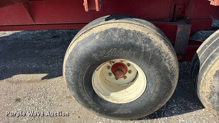 image for item EF2421 H&S HD7+4 silage wagon