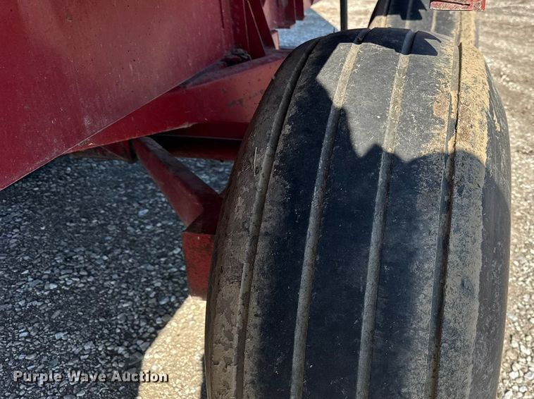 image for item EF2421 H&S HD7+4 silage wagon