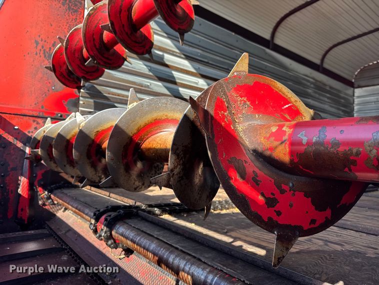 image for item EF2422 Meyer 4618 silage wagon