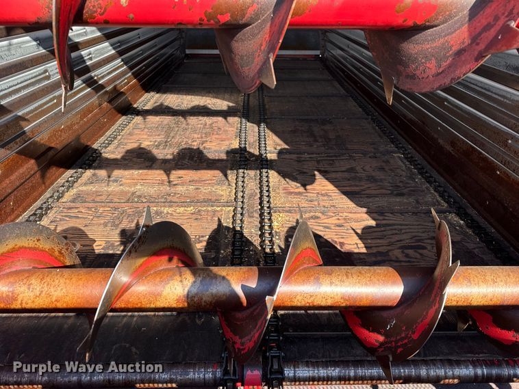 image for item EF2422 Meyer 4618 silage wagon