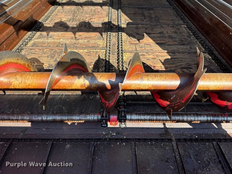 image for item EF2422 Meyer 4618 silage wagon