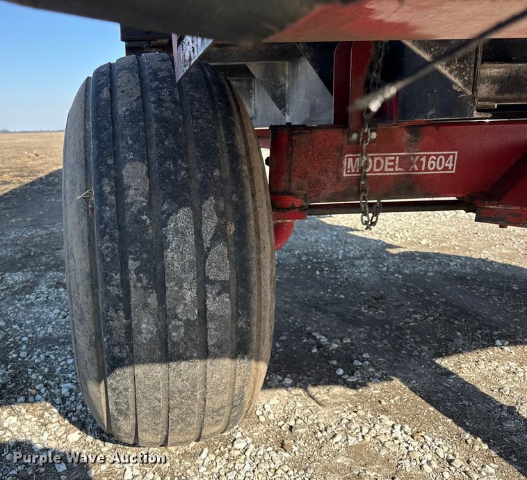image for item EF2422 Meyer 4618 silage wagon